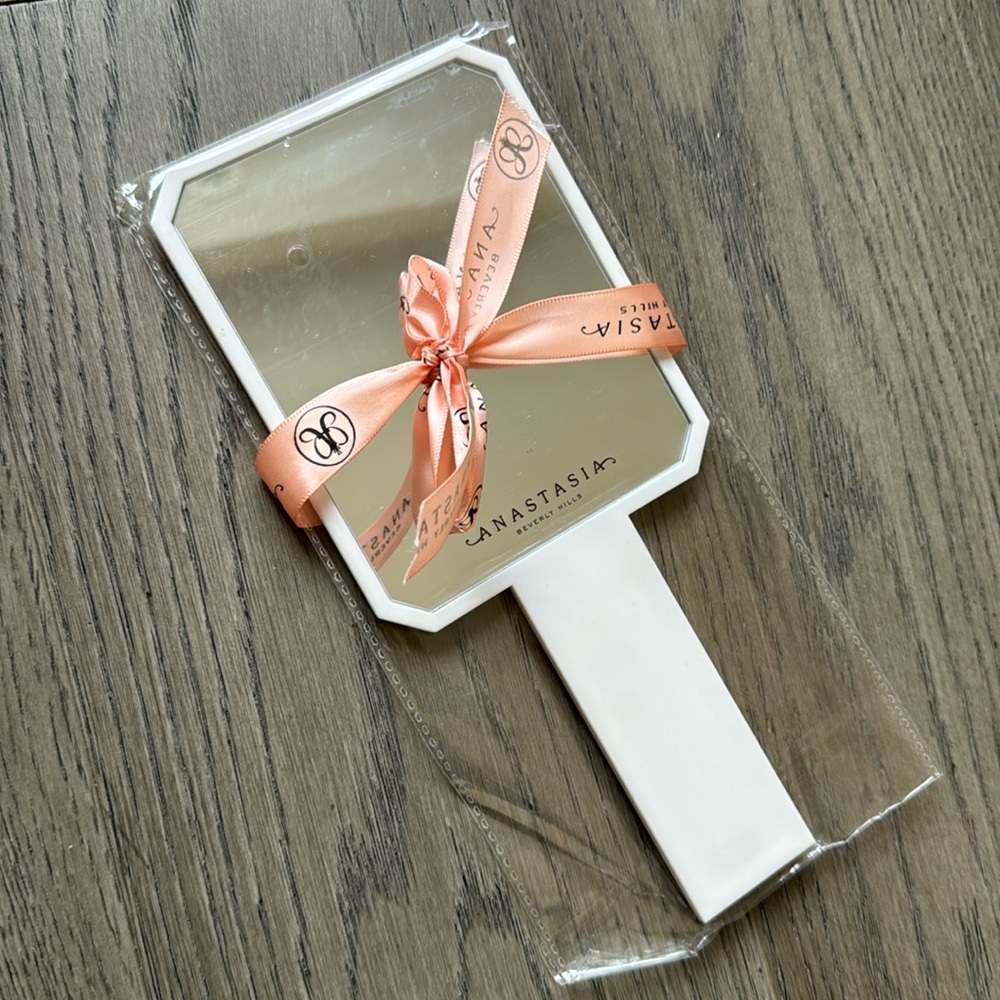 🆕 ABH HANDHELD MIRROR